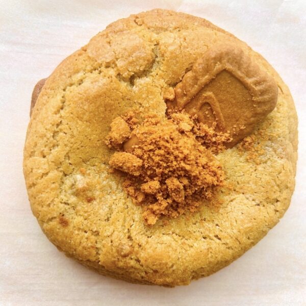 Biscoff Stuffed Cookie