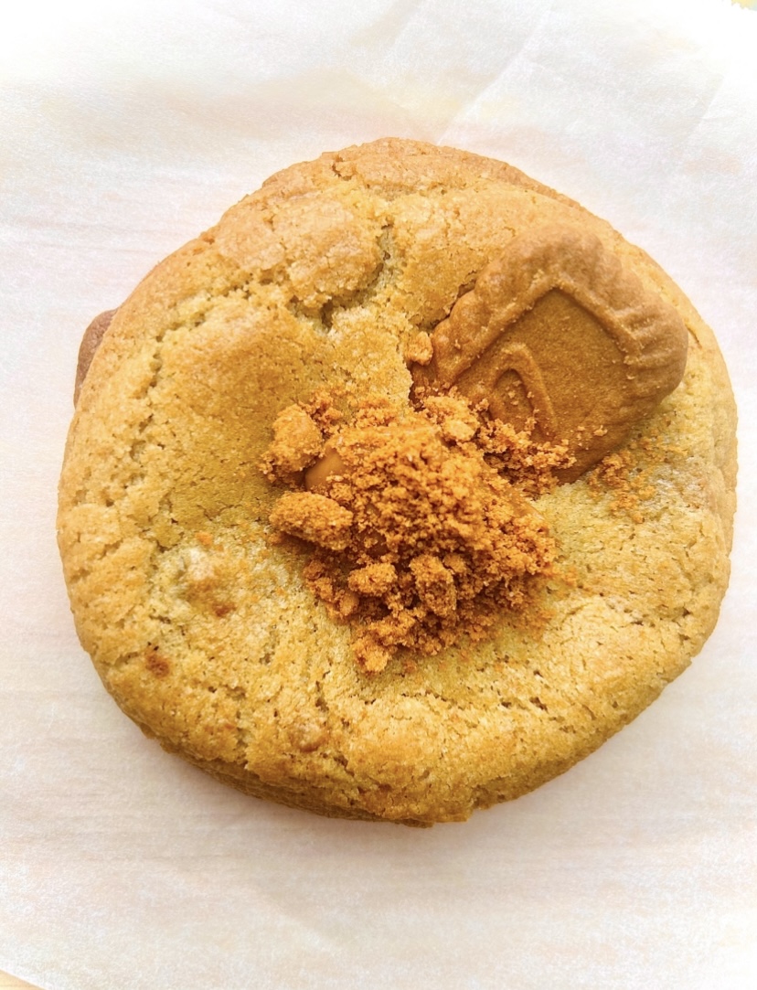Biscoff Stuffed Cookie